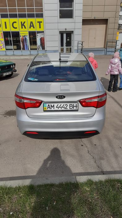 Кіа Ріо 2012 1.6 бензин власник