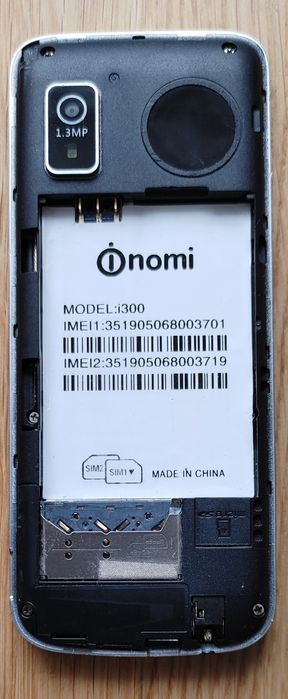 Nomi i300 телефон