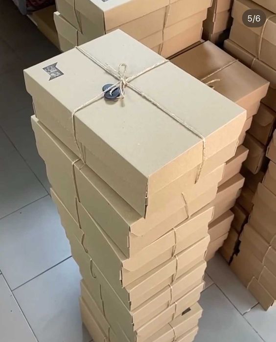 Відшив корпоративних подарунків зі шкіри. Брендування, пакування