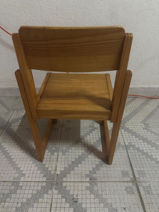 Cadeira de madeira