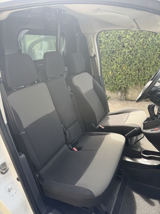 Renault kangoo 3 lugares