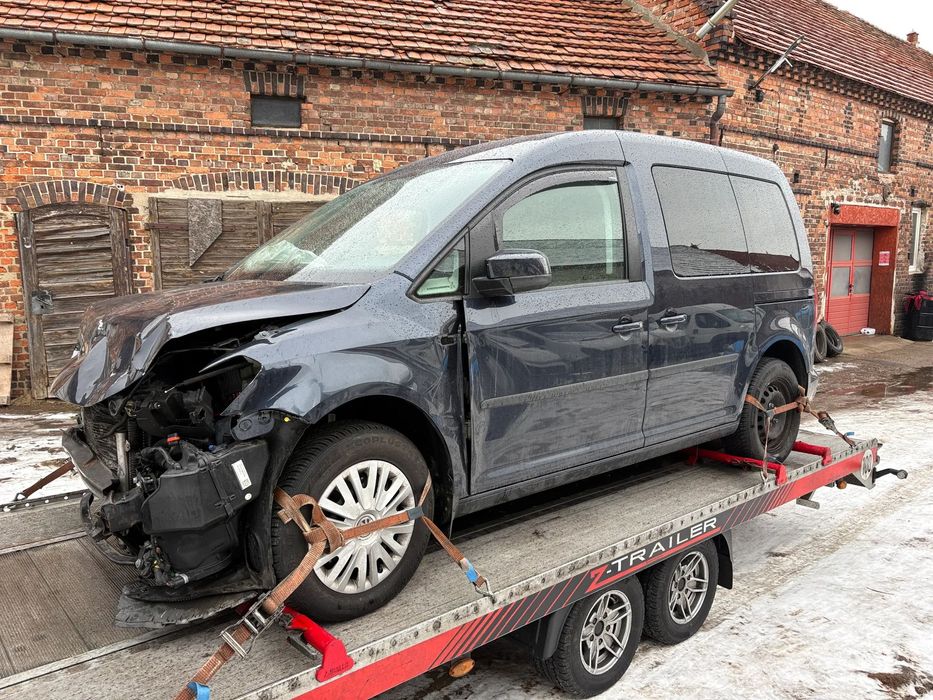 Volkswagen Caddy VW Caddy rok 2015 z dwóch stron drzwi 5 osobowy 2,0 tdi 75 kw