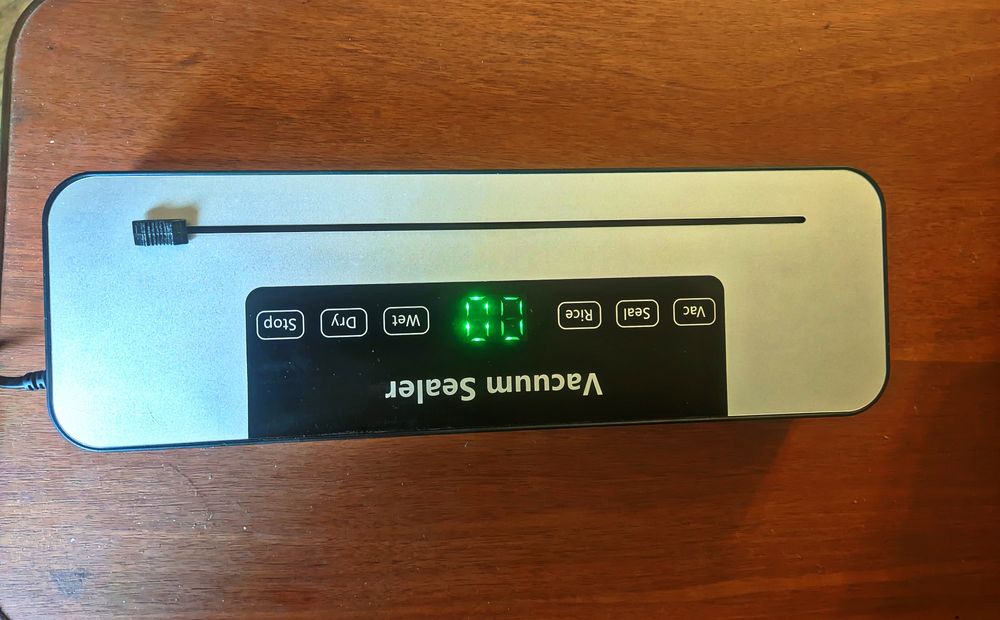 Вакууматор новий. Пакети в подарунок