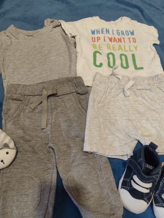 Zestaw niemowlęcy bluzka spodenki buciki buty 68