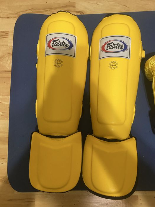 Захисні наколінники Fairtex In-Step з подвійною підкладкою жовті