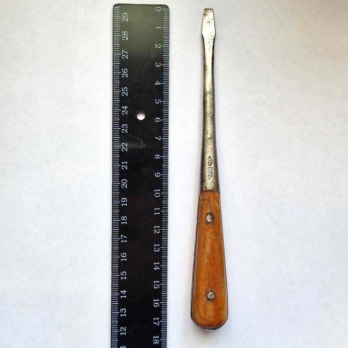 Ударная отвёртка времён СССР