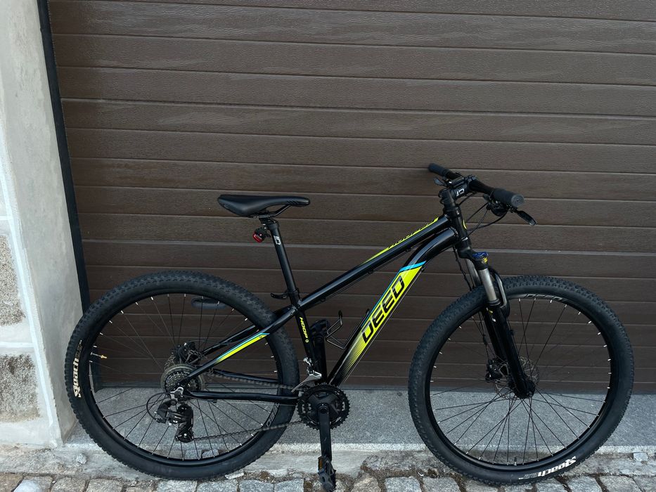 DEC0 Hood 9 BTT 29 +capacete