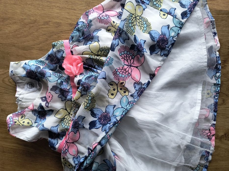 Sukienka z podszewką 74 + nowe rajstopy