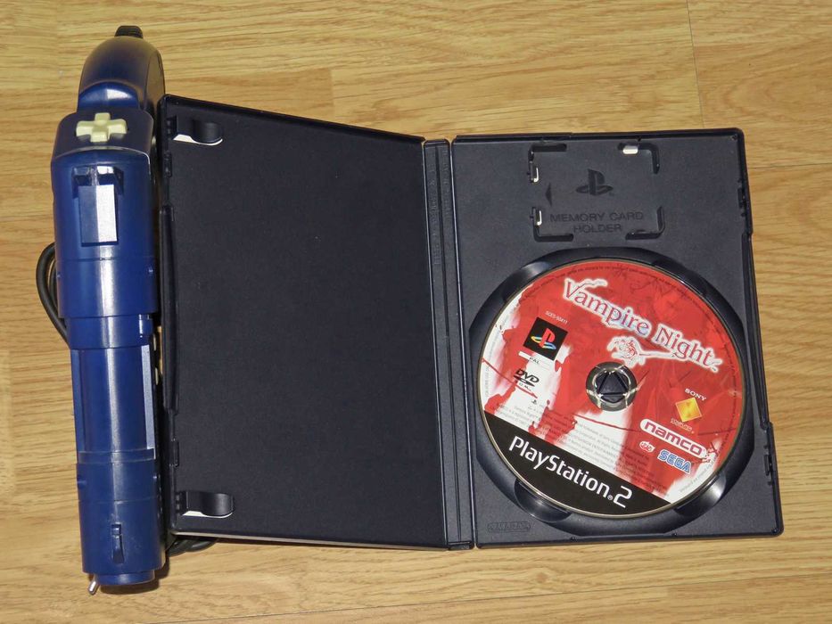 Playstation 2: G Con 2 Namco Blue Light Gun + Vampire Night