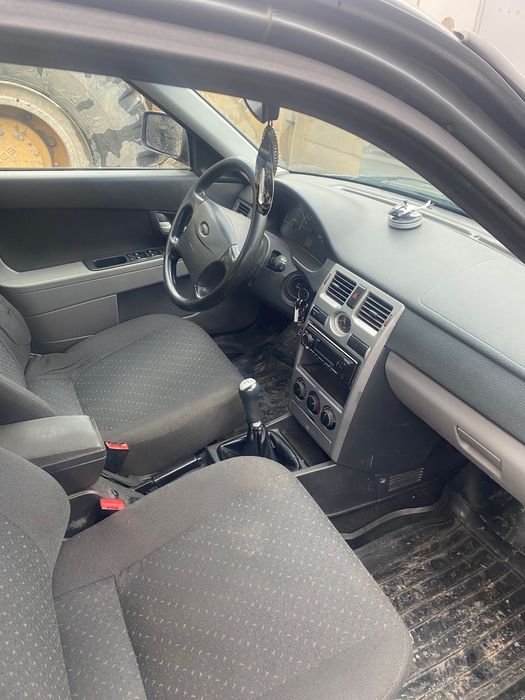 Продам лада Приора універсал