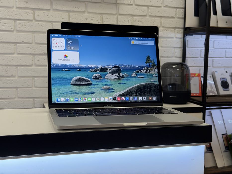 MacBook Pro 13 2020 M1 Custom 16/256 Silver Магазин Гарантія
