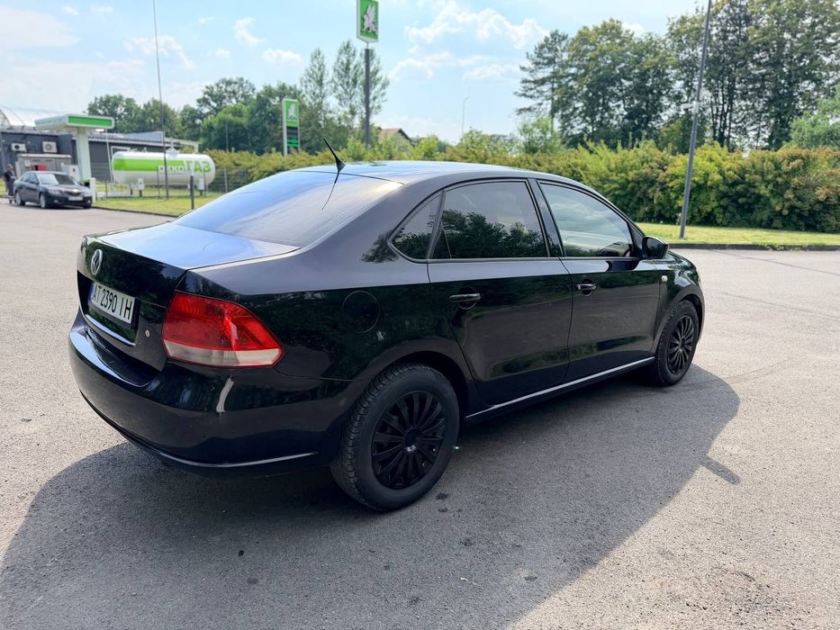 Volkswagen Polo    2011