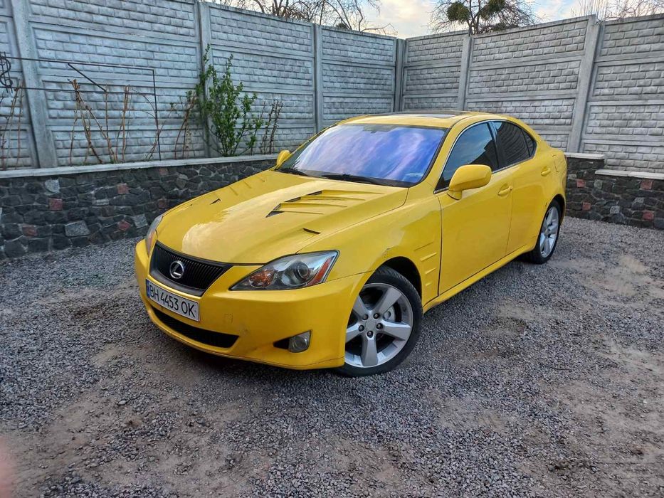 Lexus is250 4x4 avtomat