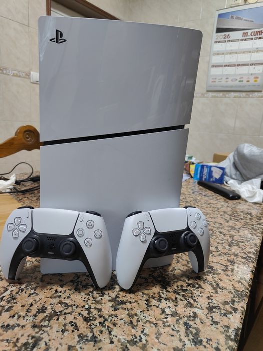 Playstation 5 Digital 1Tb 2 comandos
