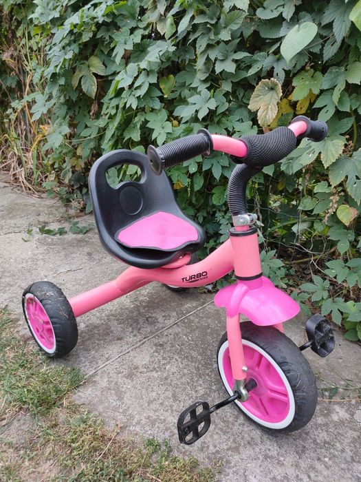 Велобіг, беговел для дівчинки