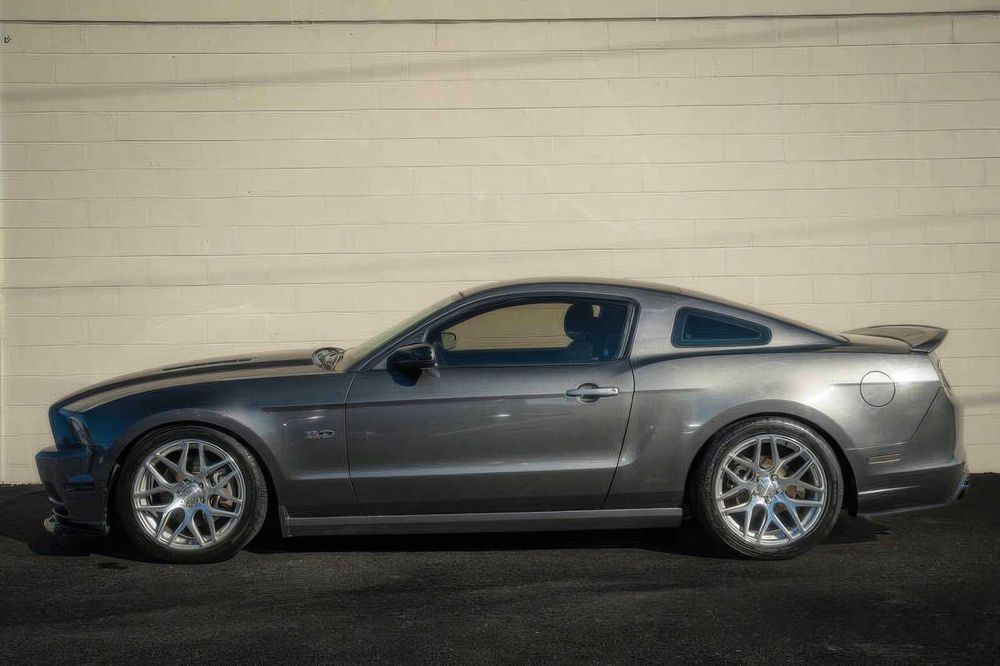 Ford Mustang      2014