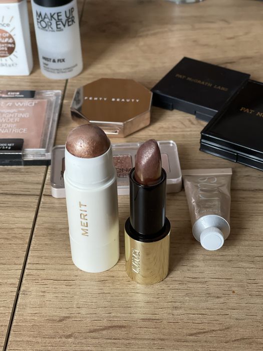 Великий лот косметики