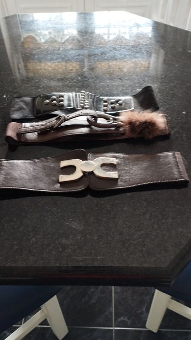 3 cintos . Conjunto de 3 cintos ajustáveis