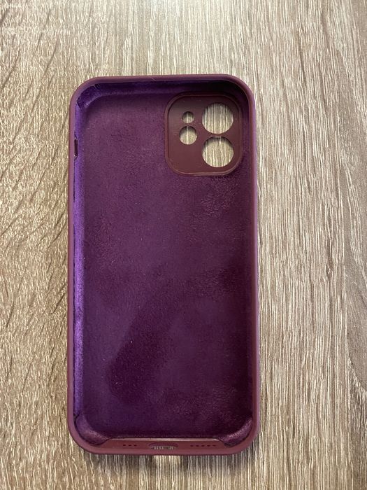 Чехол на айфон 12