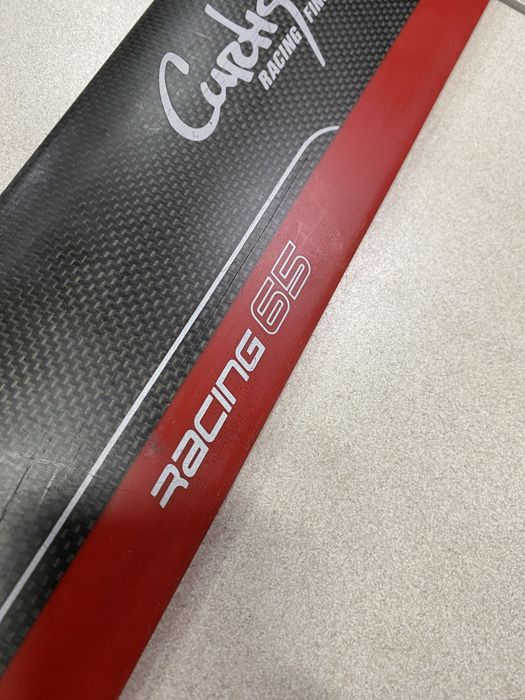 Curtis Carbon 65cm Deep Tuttle Swietny Statecznik Fin
