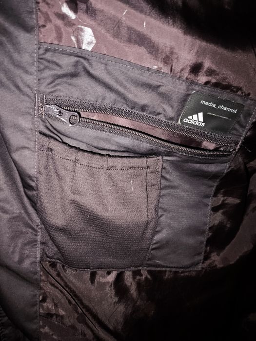 Продам фирменный  пуховик Adidas