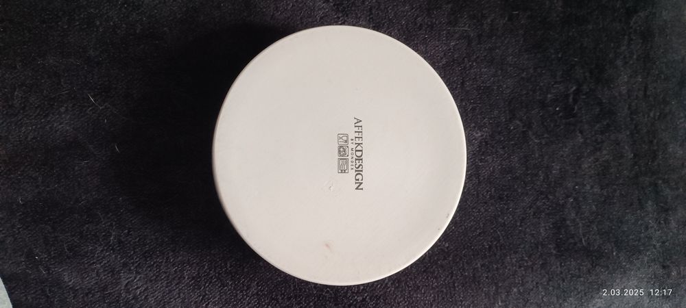 Cukiernica porcelanowa z łyżeczką