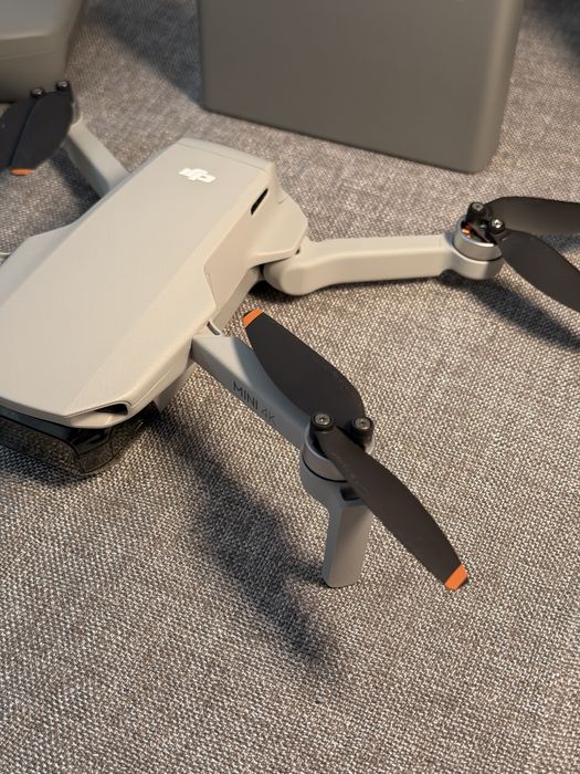 DJI Mini 4K + 3 Baterias + Mala + Nota Fiscal (Como Novo)