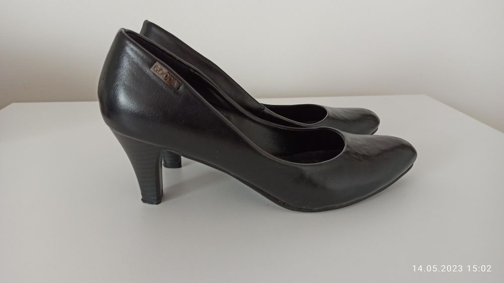 Buty na obcasie Goodin rozmiar 37