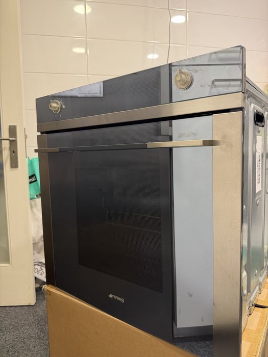 Forno Smeg novo