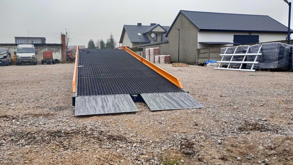 Mobilna rampa , platforma najazd do kontenera 10 ton