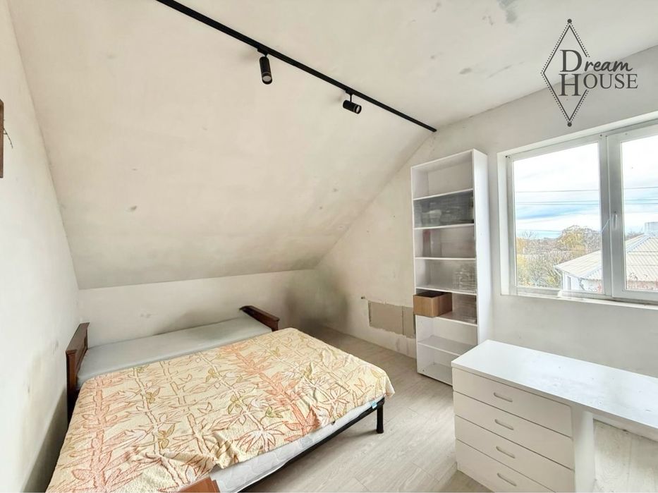 Продаж буднку на стадії ремонту