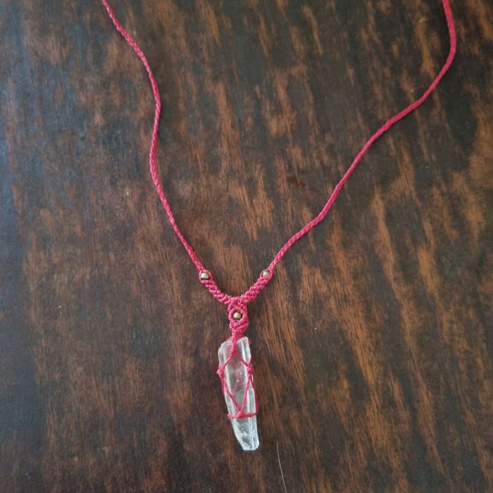 Colares em macramé com Cristal