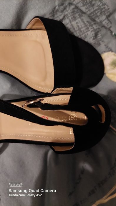 Sandalias pretas
