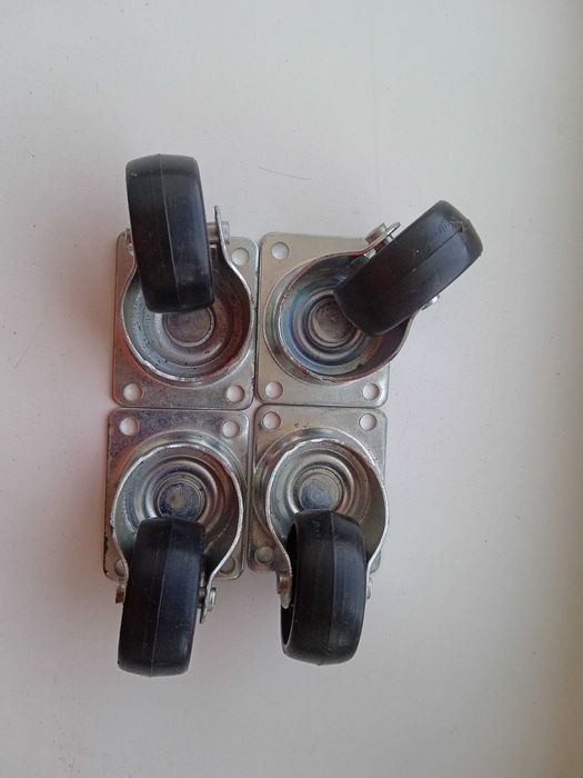 Поворотні роликові колеса меблеві, нові, комплект 4 шт