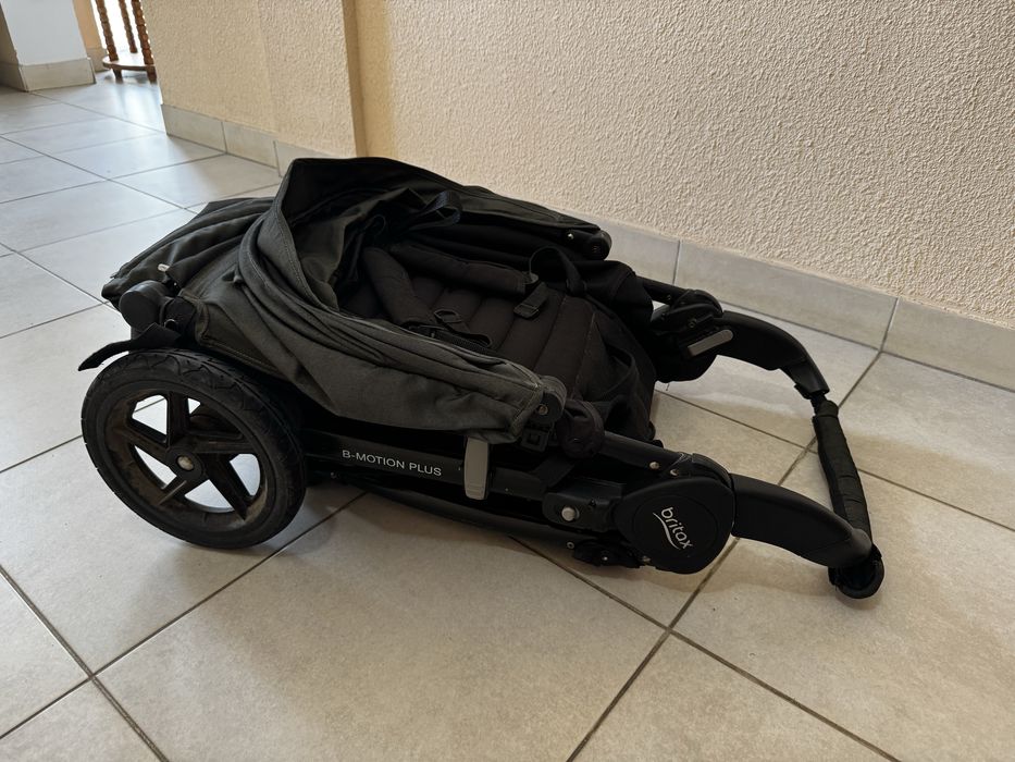 Продам коляску Britax B-Motion Plus