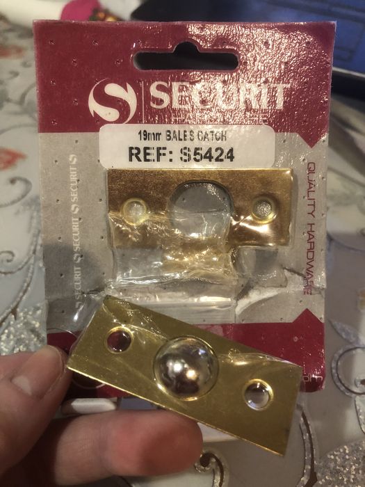 шариковая защелка Securit Hardware.