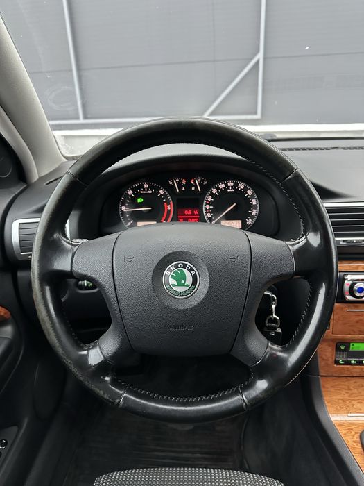 Skoda SuperB 2007. Дизель 2.0