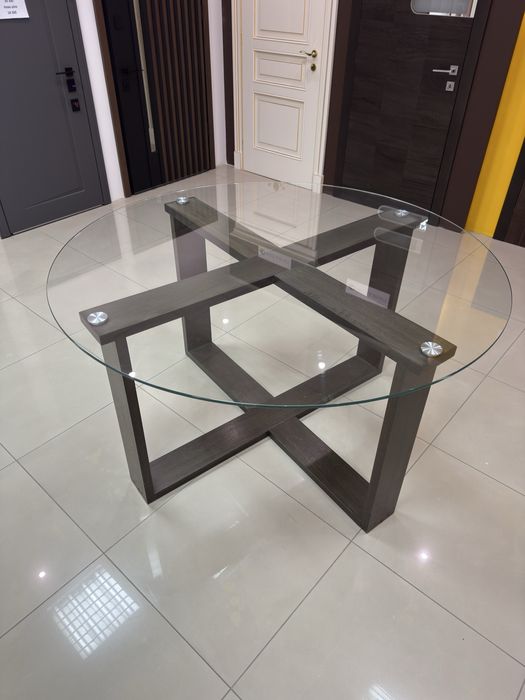 Продам стіл для дому або офісу