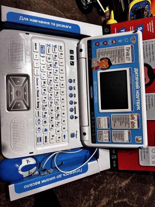 Компʼютер ноутбук, навчальний дитячий