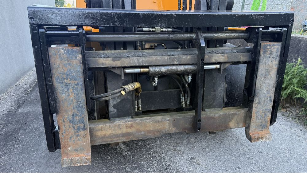 Empilhador Caterpillar DP40K 4.000kg Diesel 2008