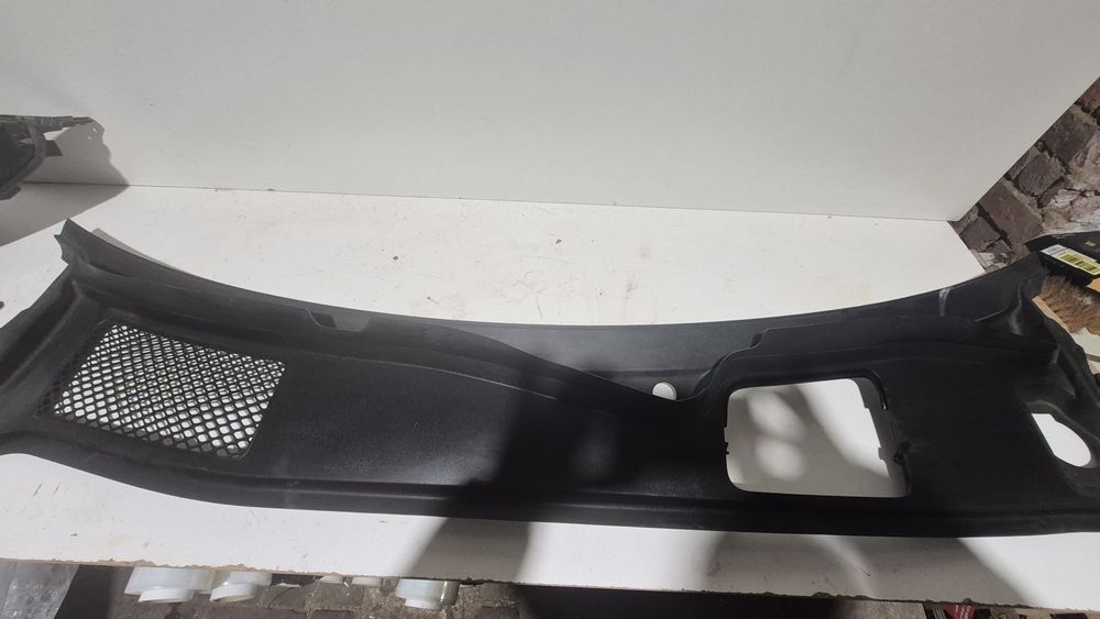 Podszybie Porsche Taycan 9Y1.819.401C