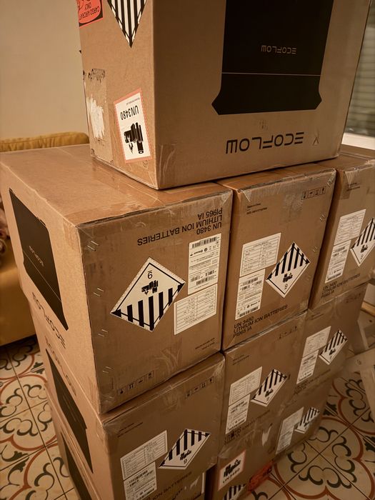 Зарядна станція Ecoflow delta 3 1024 w/h 2800w 220v европа азия