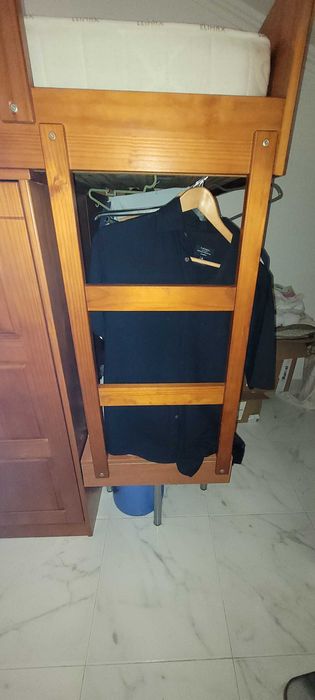 Beliche com uma cama