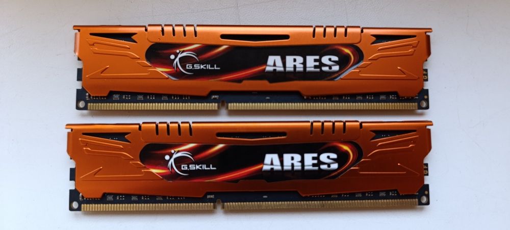 Оперативка  DDR3-1600 MHz.