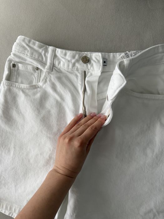Белые джинсовые Шорты zara 36 S massimo dutti