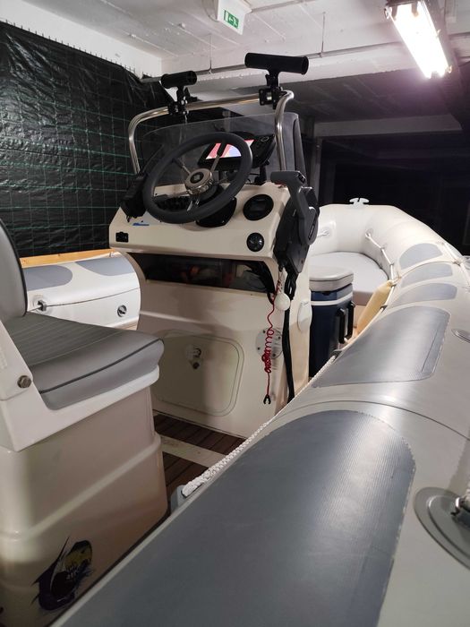 Semirigido valiant V 570 c/ Yamaha 80 hp injeção