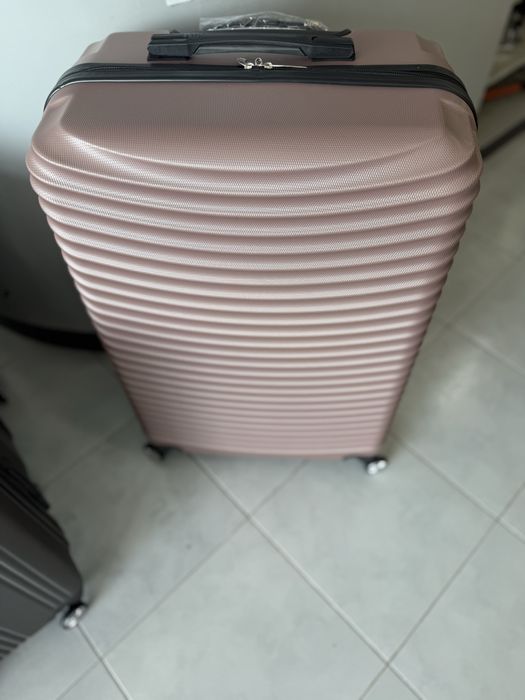 Mala de viagem de 23 kg