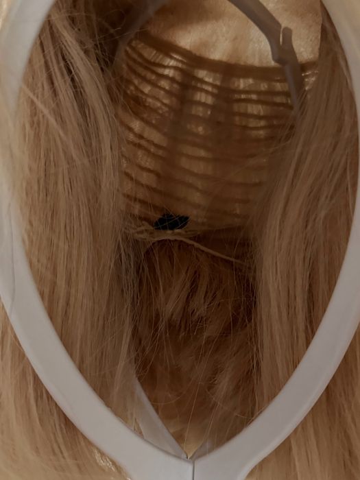 Перука з натурального волосся,блонд