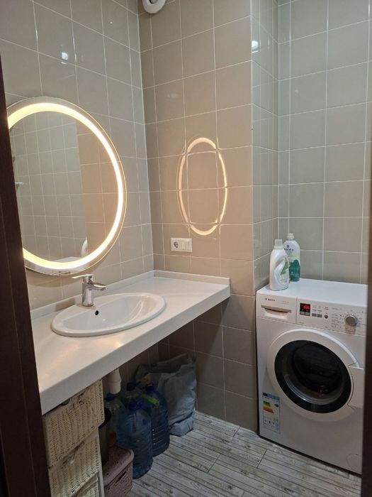 2 ком. квартира -60 метров с ремонтом . Программы.