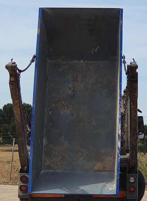 MONTIJO ALCOCHETE BARREIRO e MOITA contentores para recolha de entulho